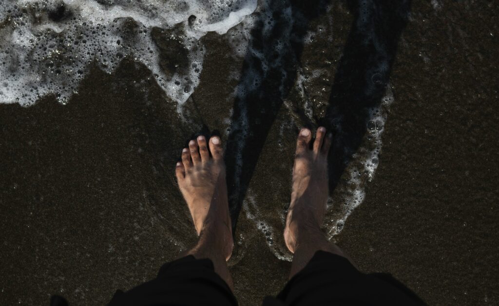 Jésus lave les pieds